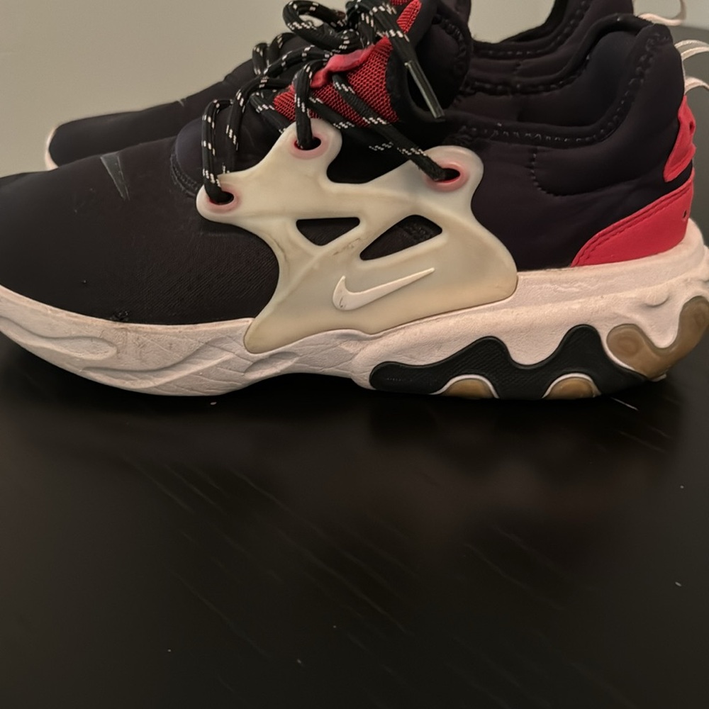 Nike React Size 10.5 - image 4